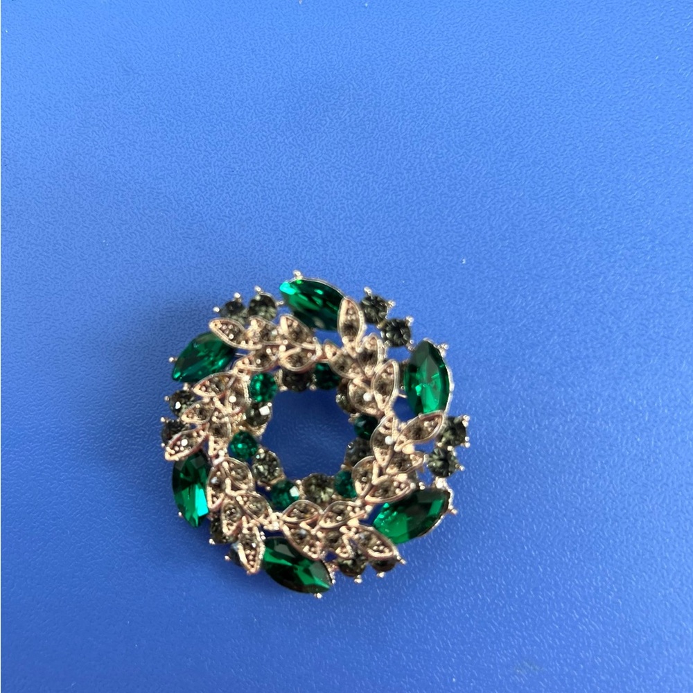 Elegant Green and Silver Brooch